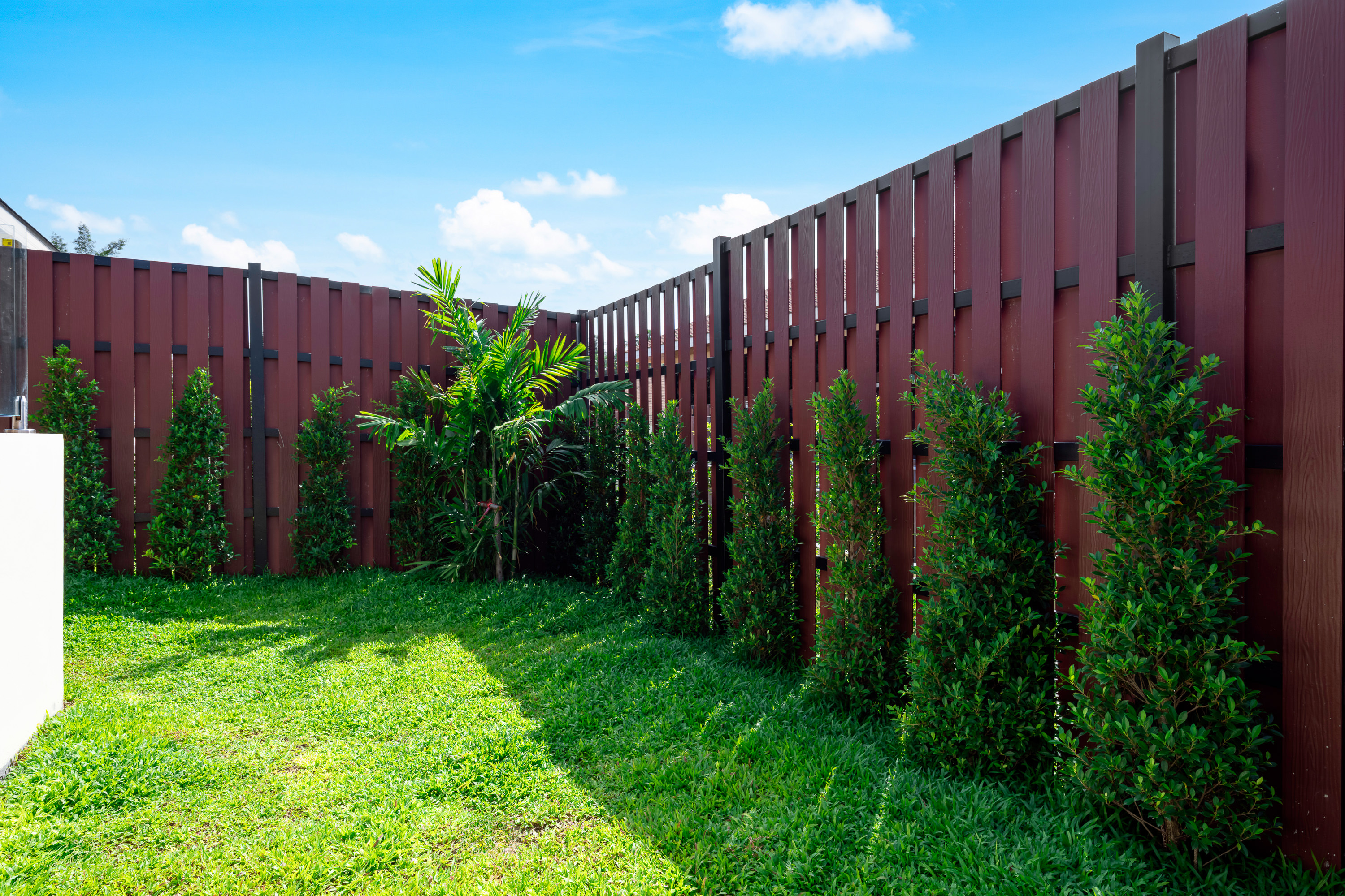 N28 The Garden Villa — villa surrounded by tropical greenery